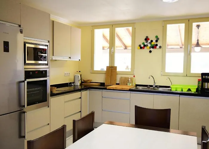 Les Poujols 6 Pers Hébergement de vacances *